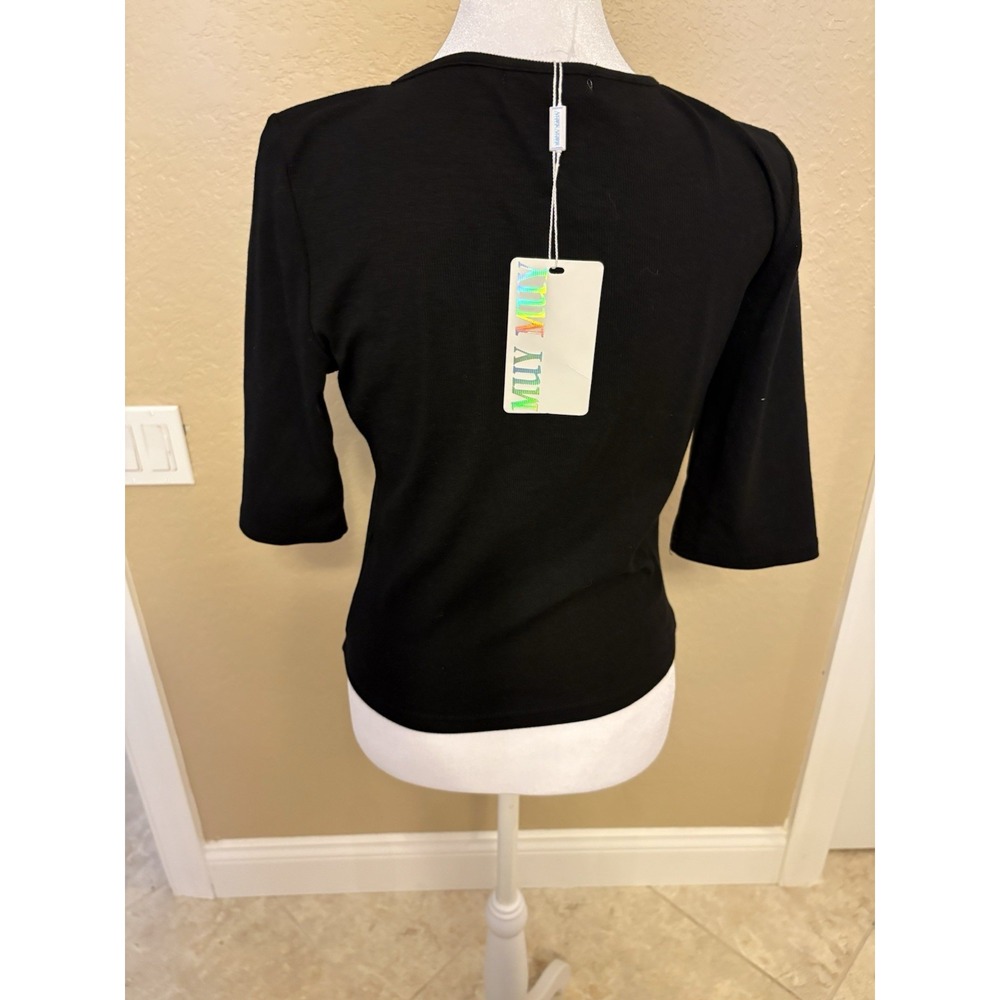 Muy Muy Fancy Collection, Black Ribbed Knit Black Top With Center Seam, L, Crop - Picture 4 of 8